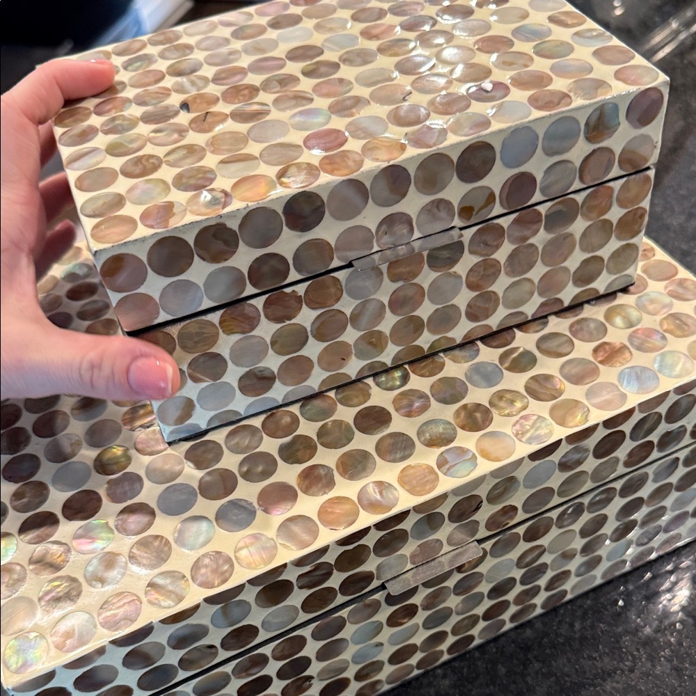 Rectangle Mother of Pearl Handmade Geometric Box with Hinged Lid (Set of 2) - Picture 7 of 14